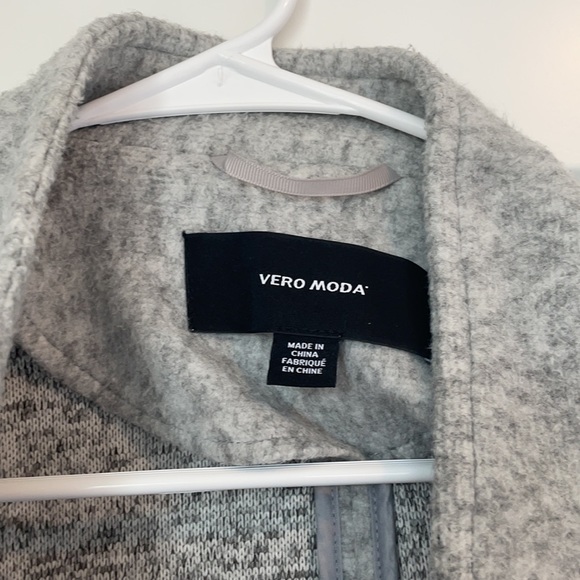 Gray blazer jacket - Picture 2 of 3